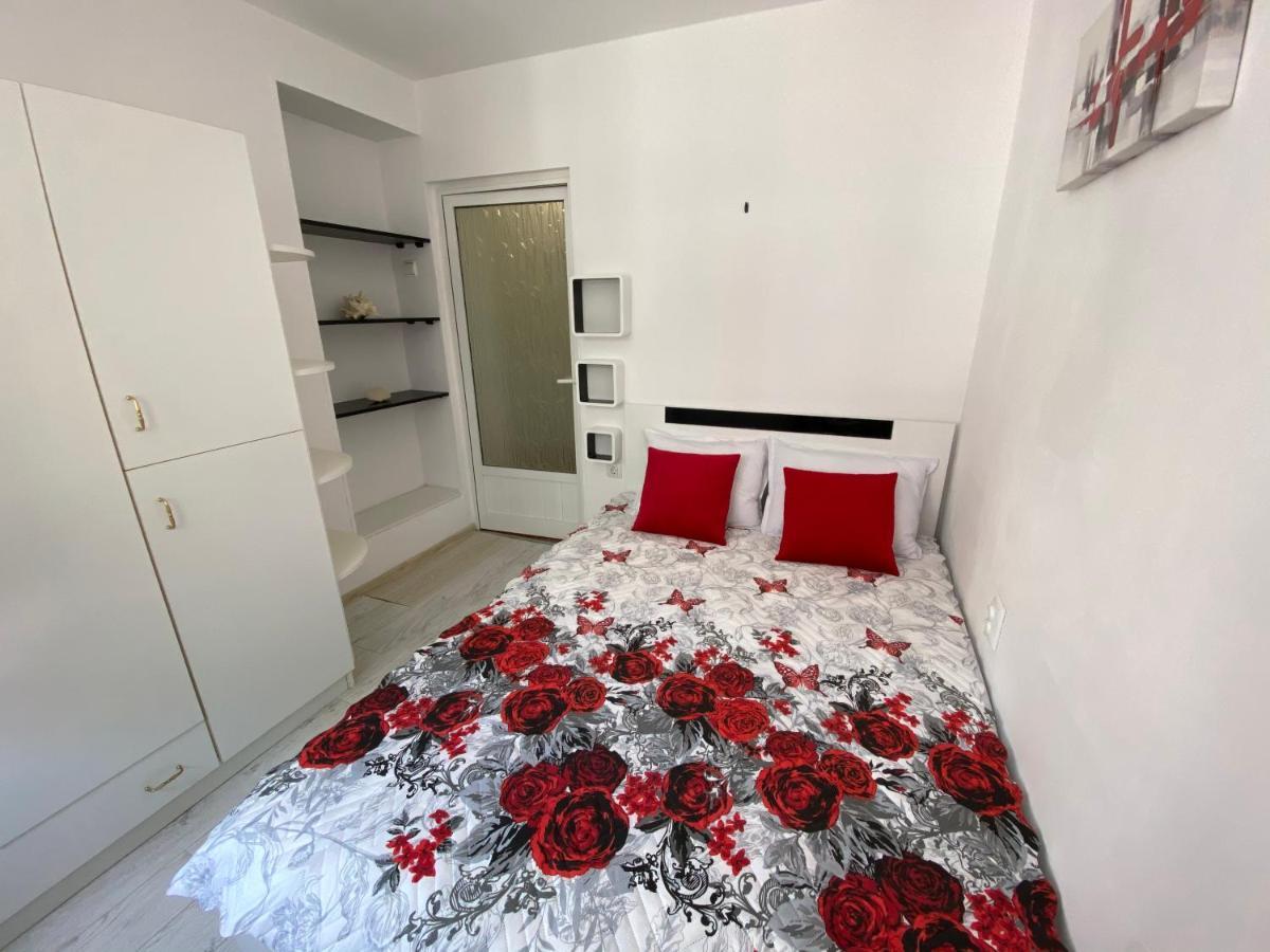 Simona Apartment Burgas City Exterior foto