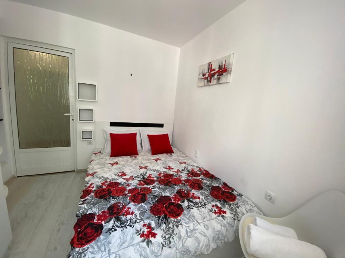 Simona Apartment Burgas City Exterior foto