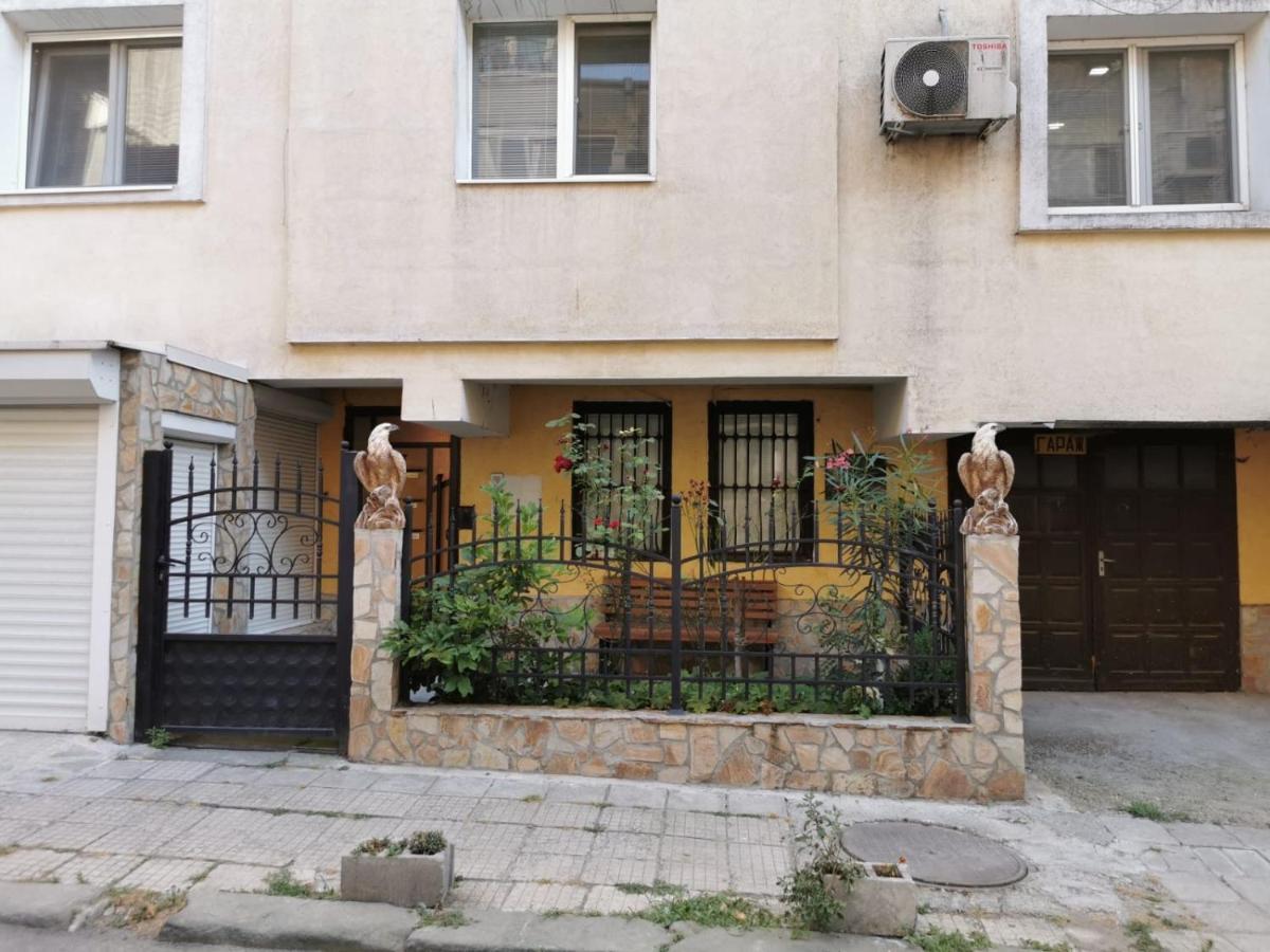 Simona Apartment Burgas City Exterior foto